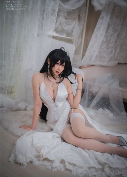 《鬼眼》完整版_十万网红美女美酱
